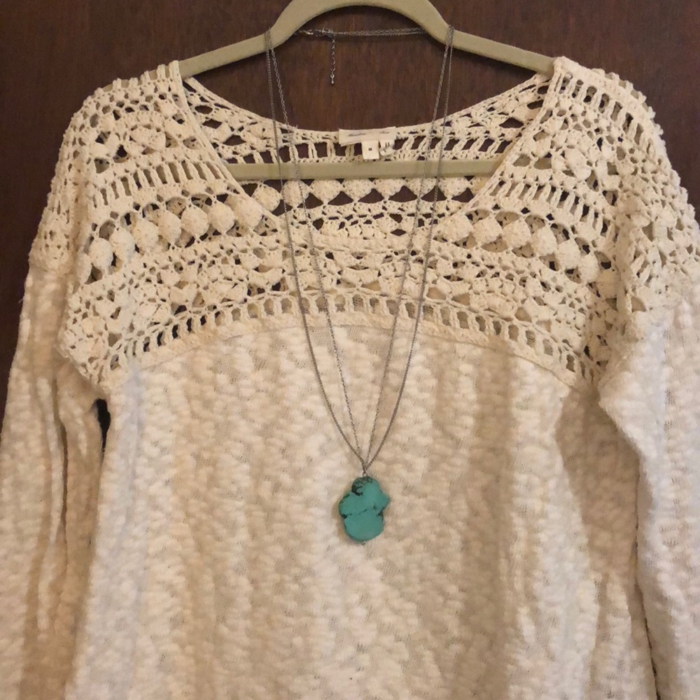 Long turquoise pendant necklace